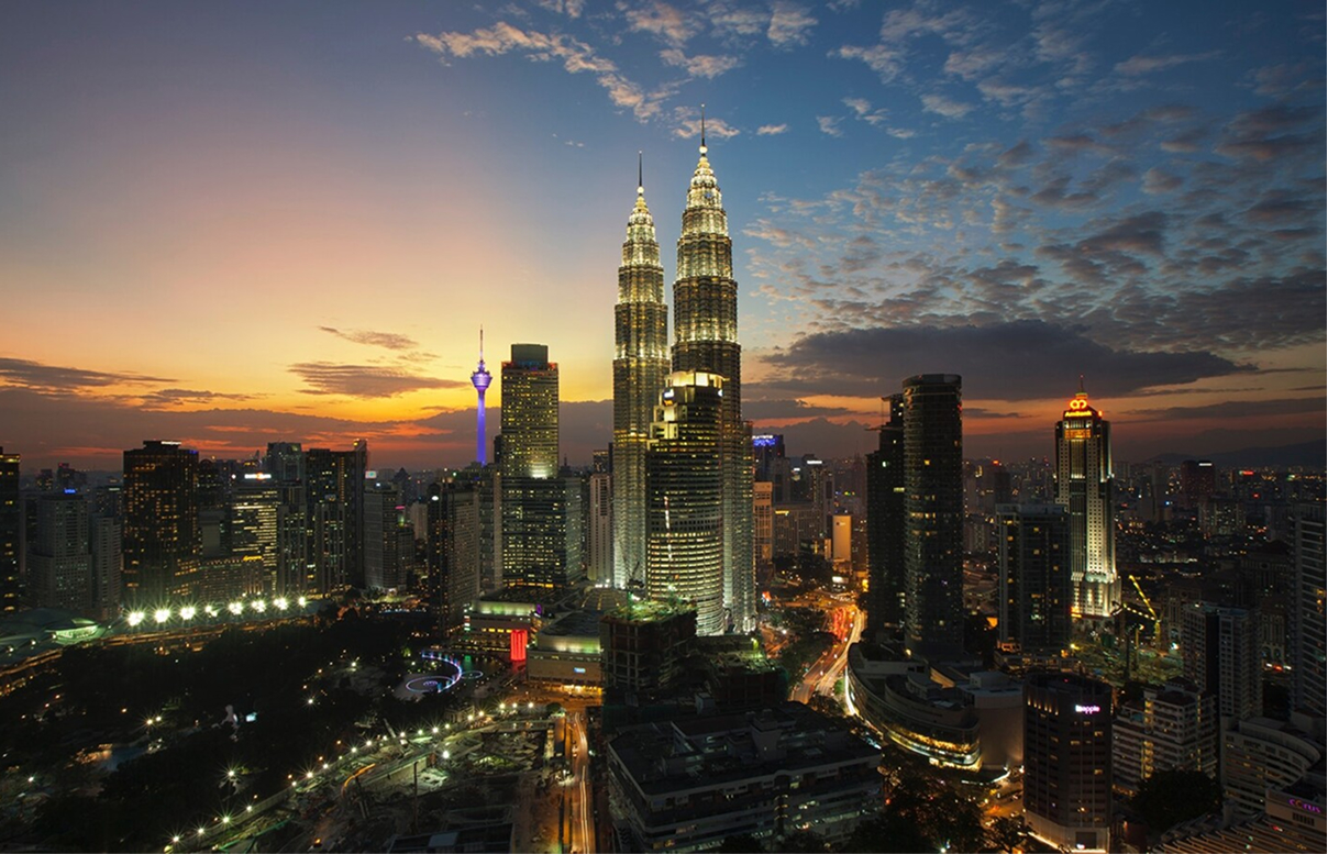 Using AI-driven intent-based operations, Ericsson helped Digital Nasional Berhad build the world’s first multi-operator 5G core in Malaysia—improving network performance, lowering operational costs, and enabling new monetization models. Ericsson