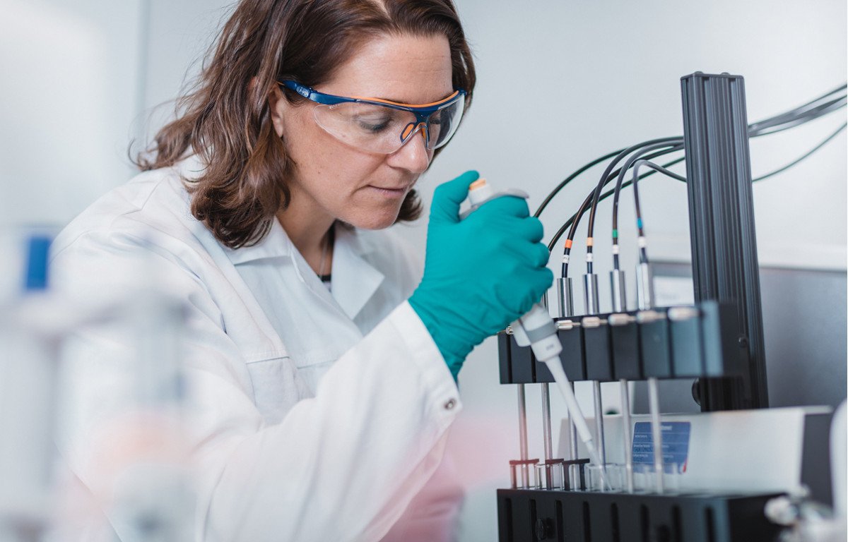 AI models applied to heart cell data help reveal complex biological patterns, supporting AstraZeneca’s work to accelerate discovery, improve understanding, and advance new treatments. Doctor